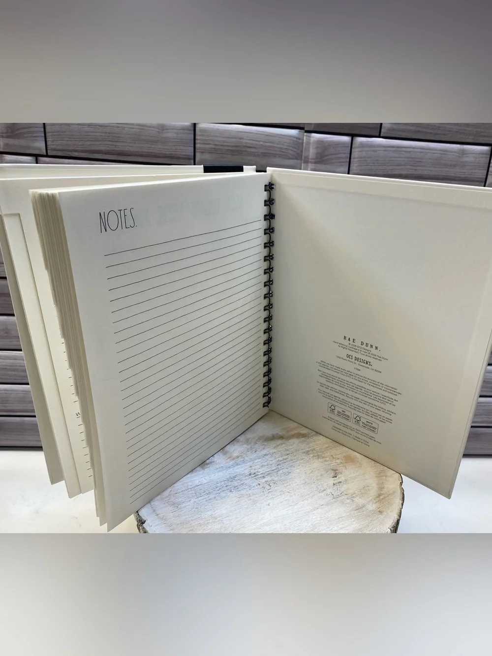 Rae Dunn❤️   “2027.”Gold Bow L size 17-month Planner NEW
